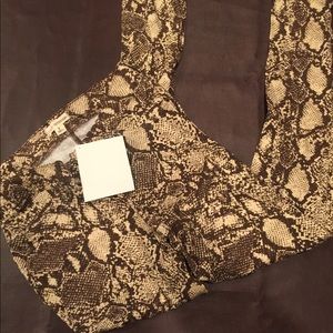 💥💥Snake skin print  jean like leggings💥💥